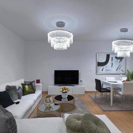 Elegant Apartment In Glyfada Athens Exterior photo