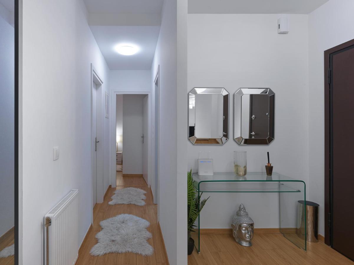 Elegant Apartment In Glyfada Athens Exterior photo